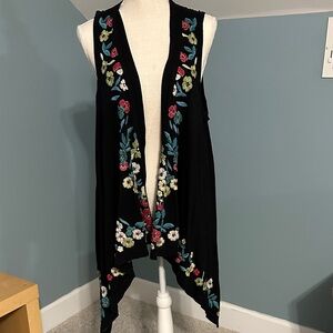 Black Sleeveless Embroidered Drape Vest with Floral Trim